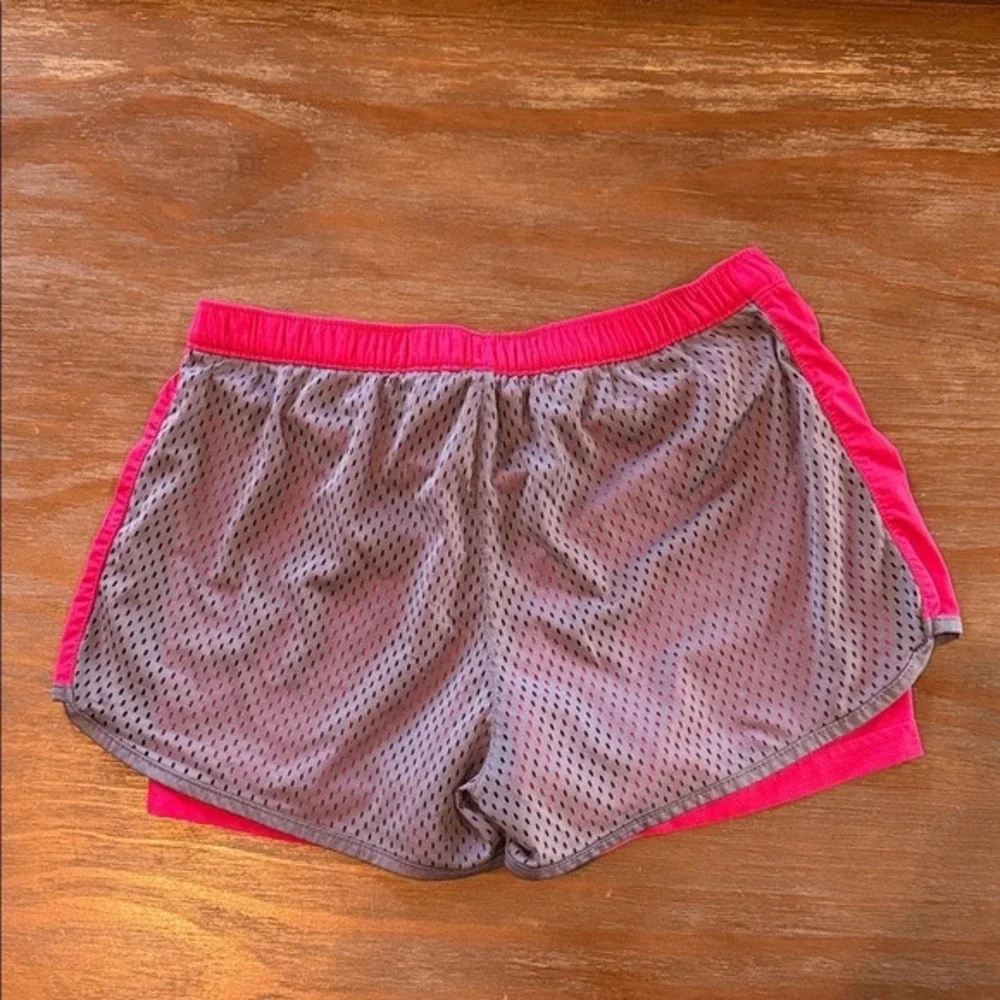 Adidas & Under Armour Women's‎ Athletic Shorts in Pink/Gray Teal/ Gray Small